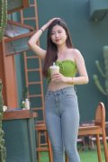  该长儿园的园长就率领多名教师前去分歧
